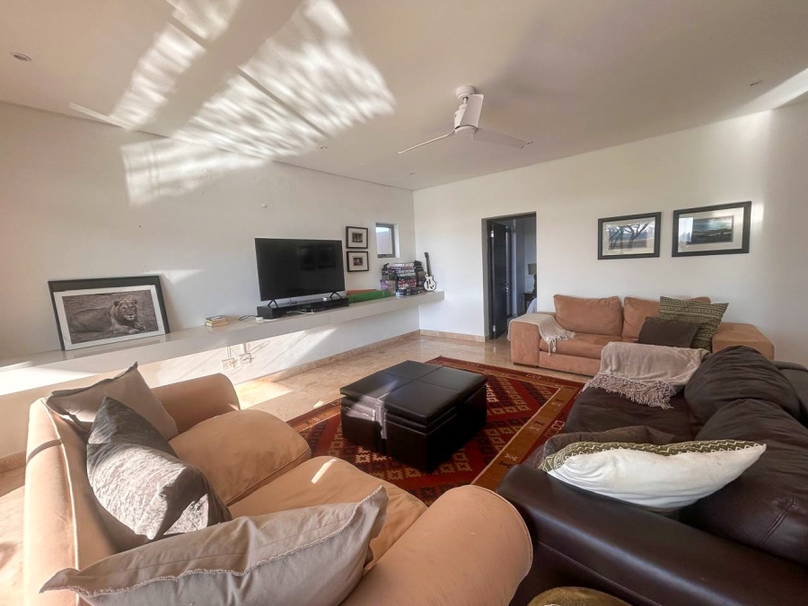 5 Bedroom Property for Sale in Waterford Golf and River Estate Free State